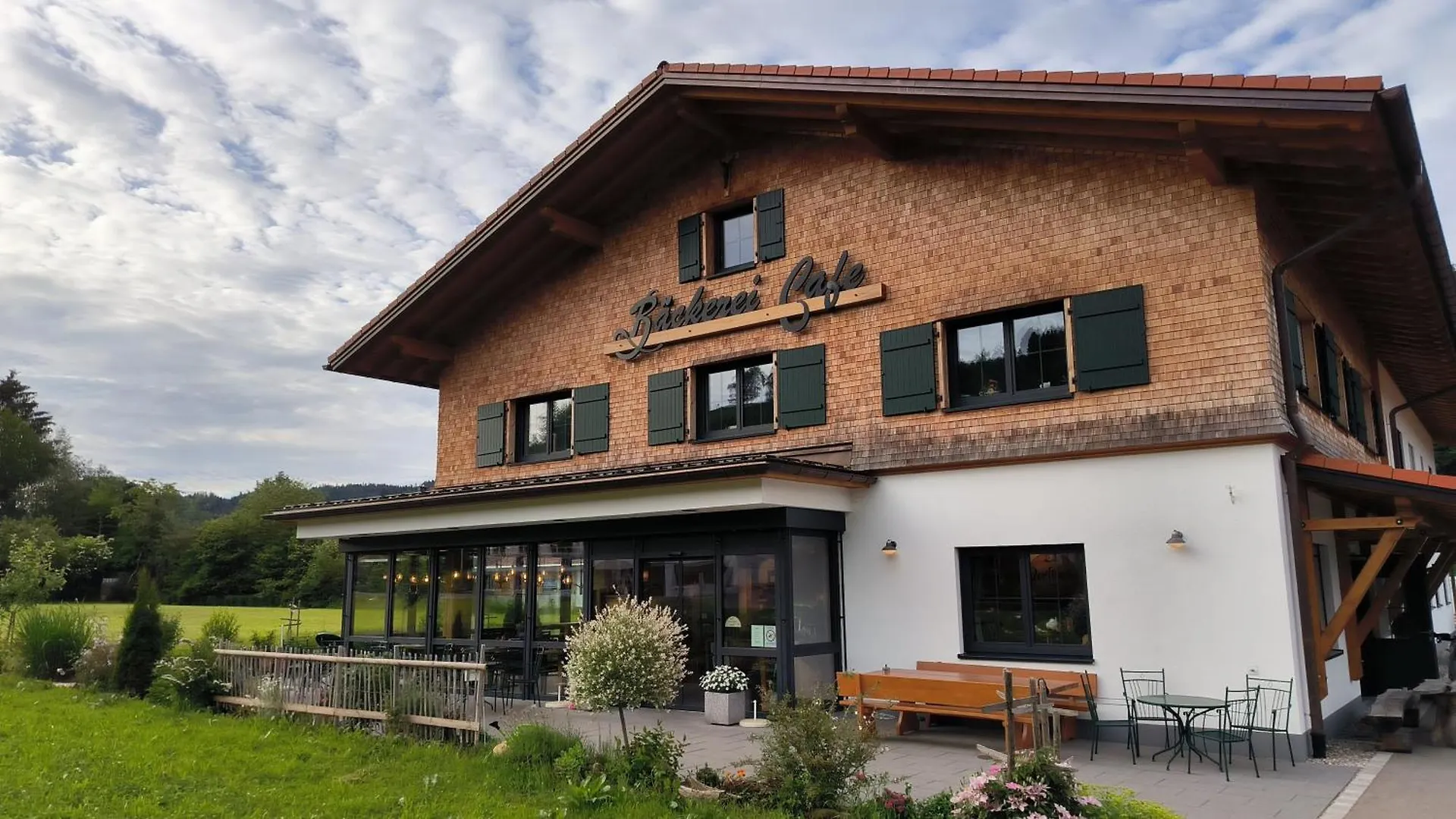 Fewo Allgaeuerle1605 Mit Hallenbad, Sauna, Tiefgarage Und Wlan Missen-Wilhams